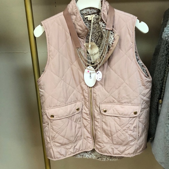 Hem & Thread Jackets & Blazers - Hem & Thread Blush Sherpa Lined Quilted Vest